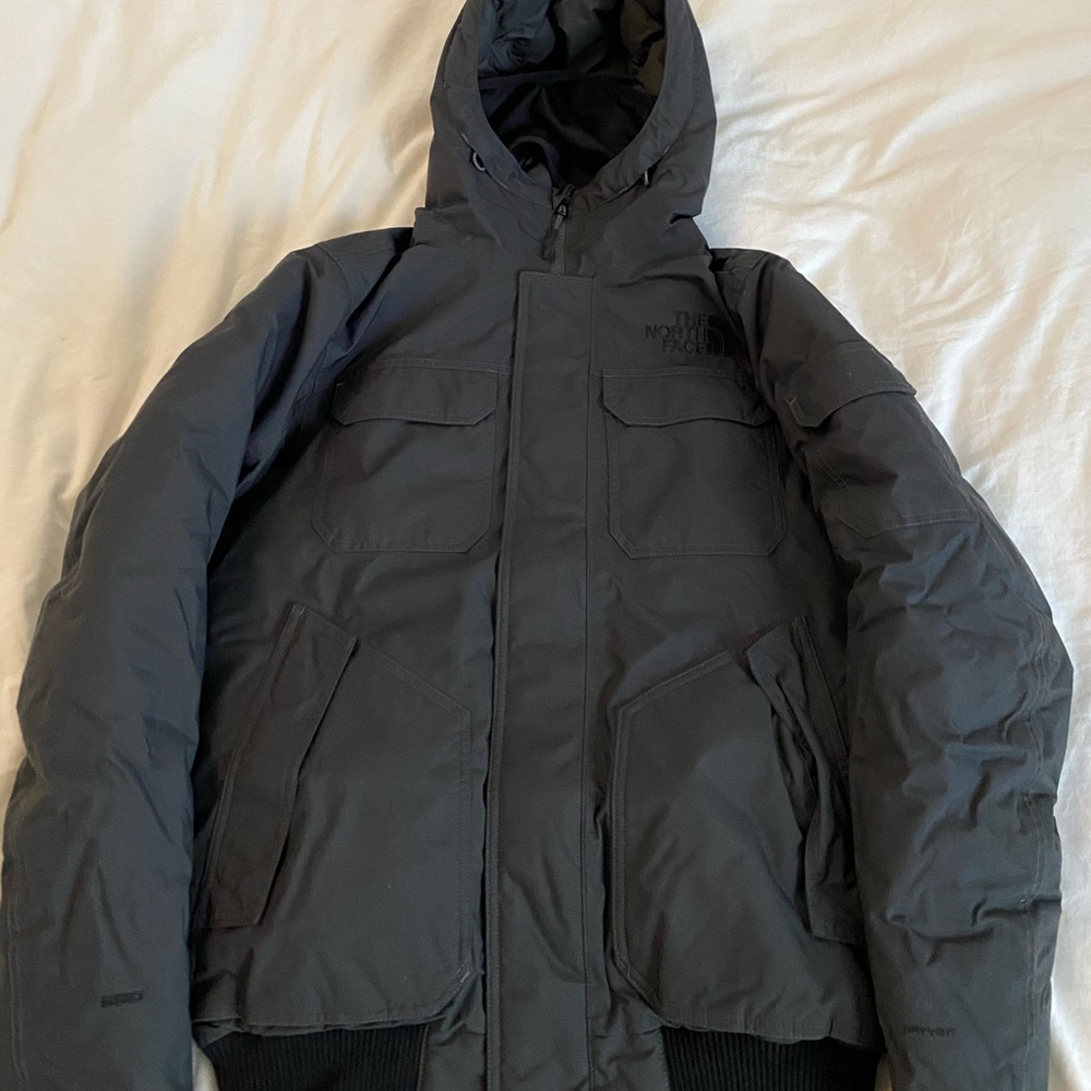 Men’s NORTH FACE Gotham Bomber Jacket Size SMALL